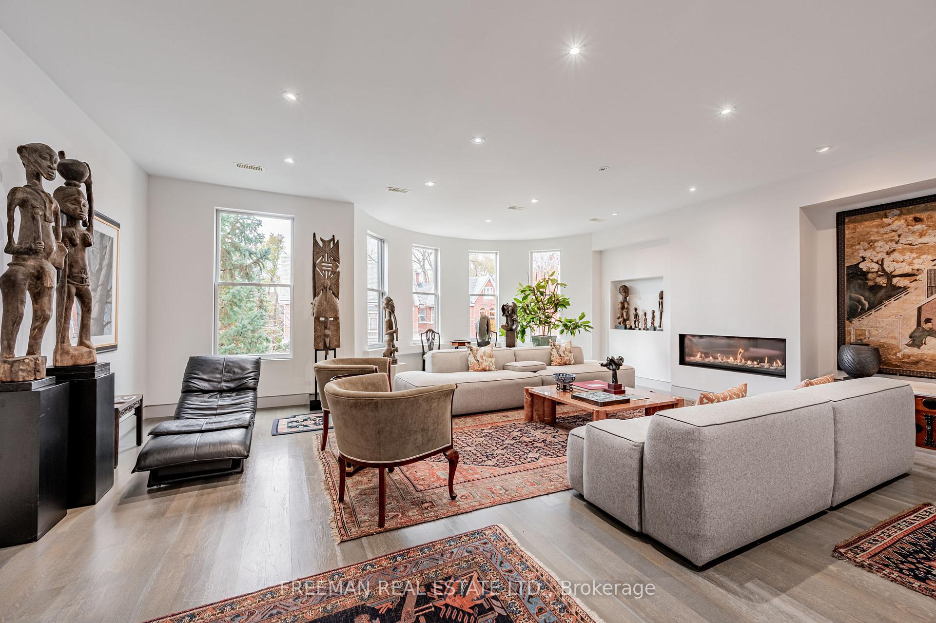 Photo 6 of Unit Upper, 21 Howland Avenue, Toronto, The Annex — HOMEH