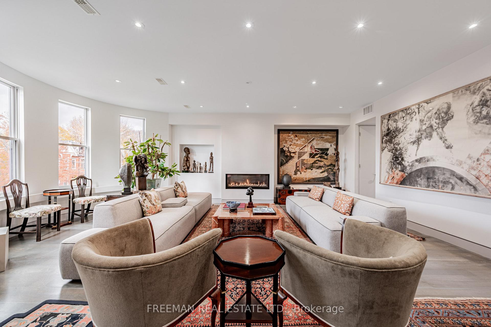 Photo 7 of Unit Upper, 21 Howland Avenue, Toronto, The Annex — HOMEH