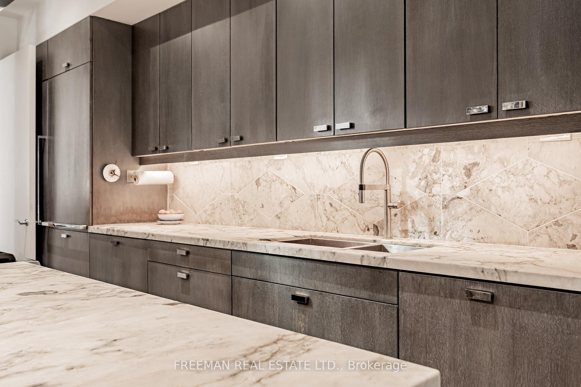 Photo 16 of Unit Upper, 21 Howland Avenue, Toronto, The Annex — HOMEH