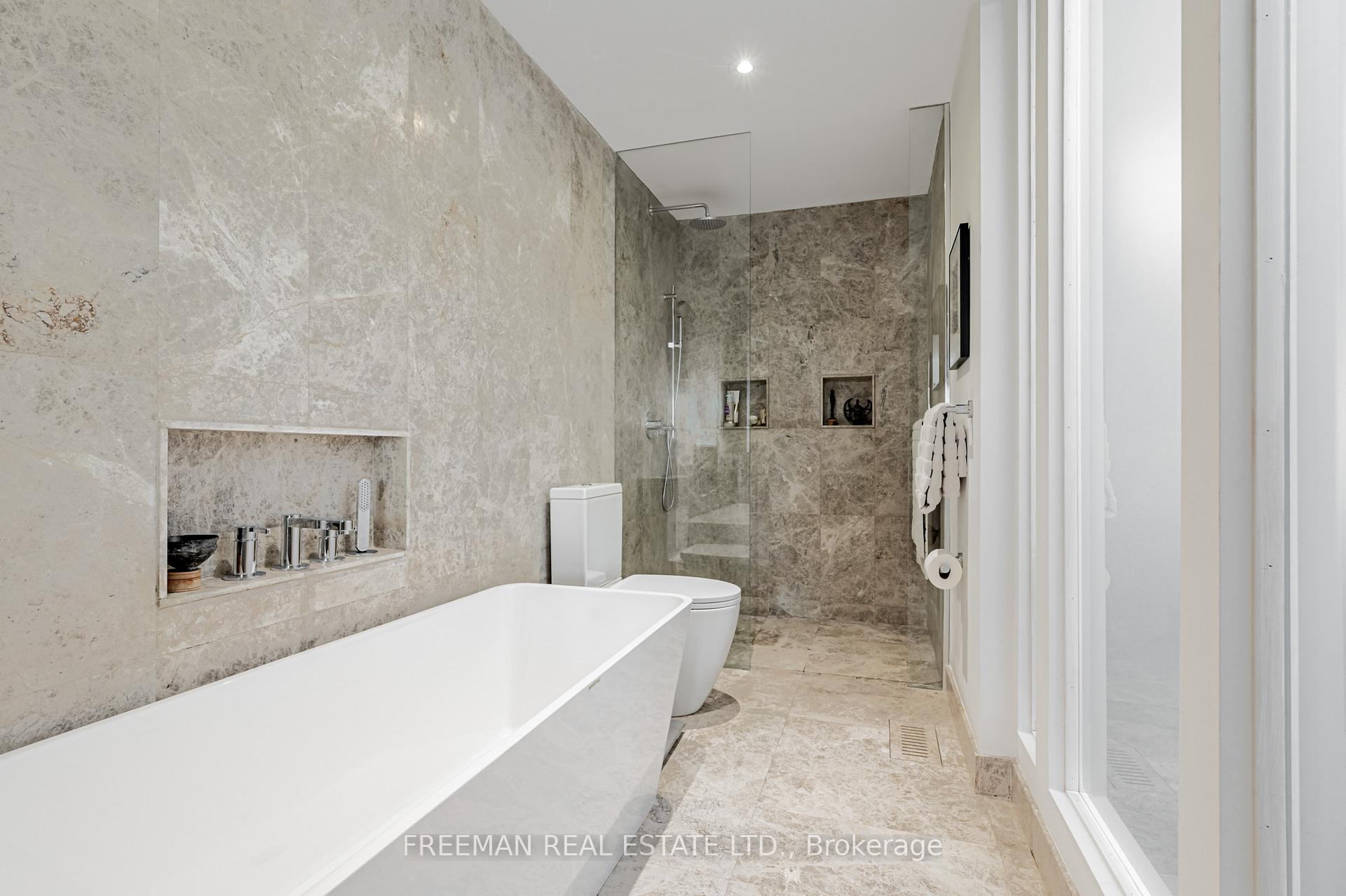 Photo 26 of Unit Upper, 21 Howland Avenue, Toronto, The Annex — HOMEH