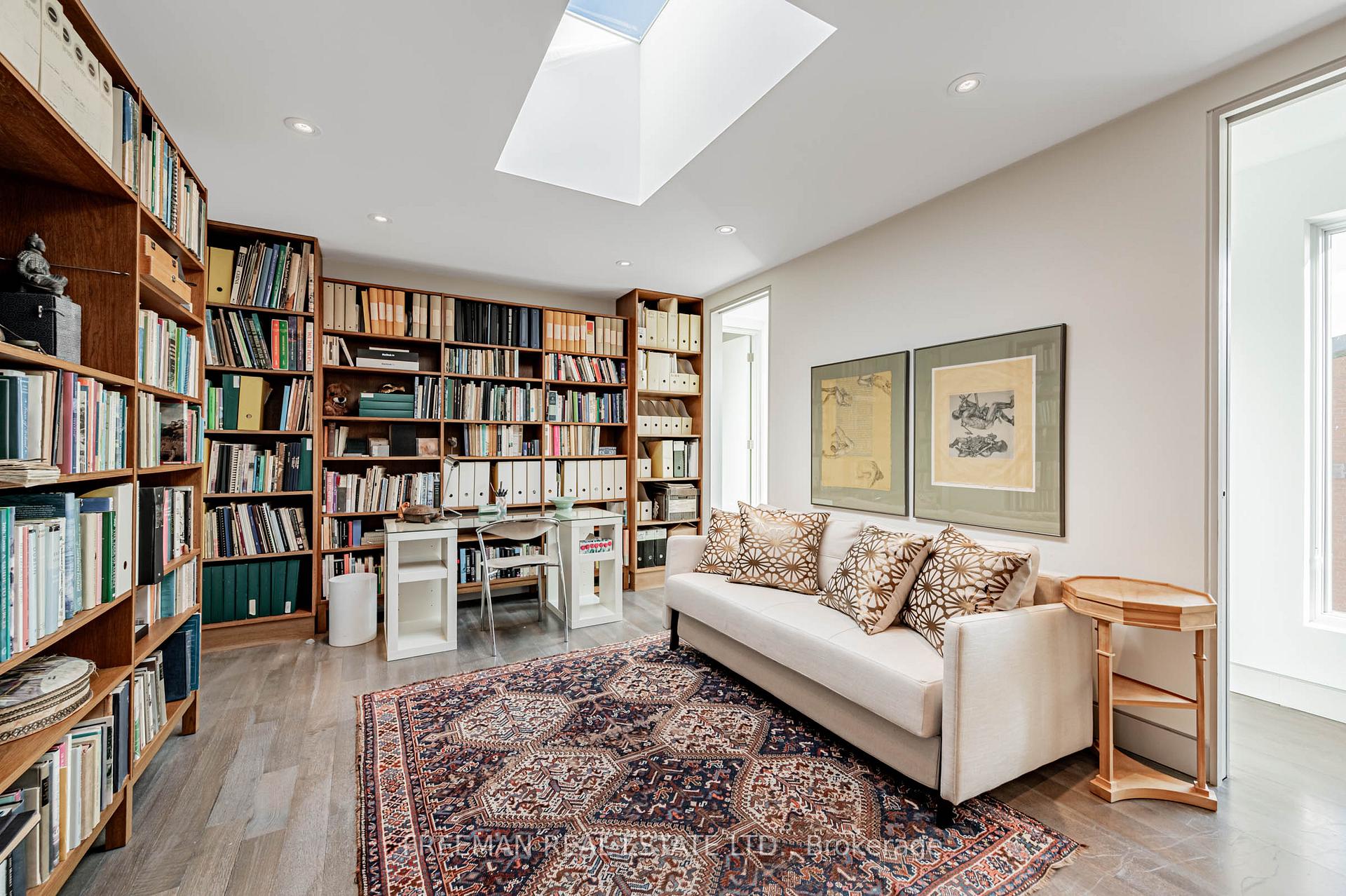 Photo 28 of Unit Upper, 21 Howland Avenue, Toronto, The Annex — HOMEH