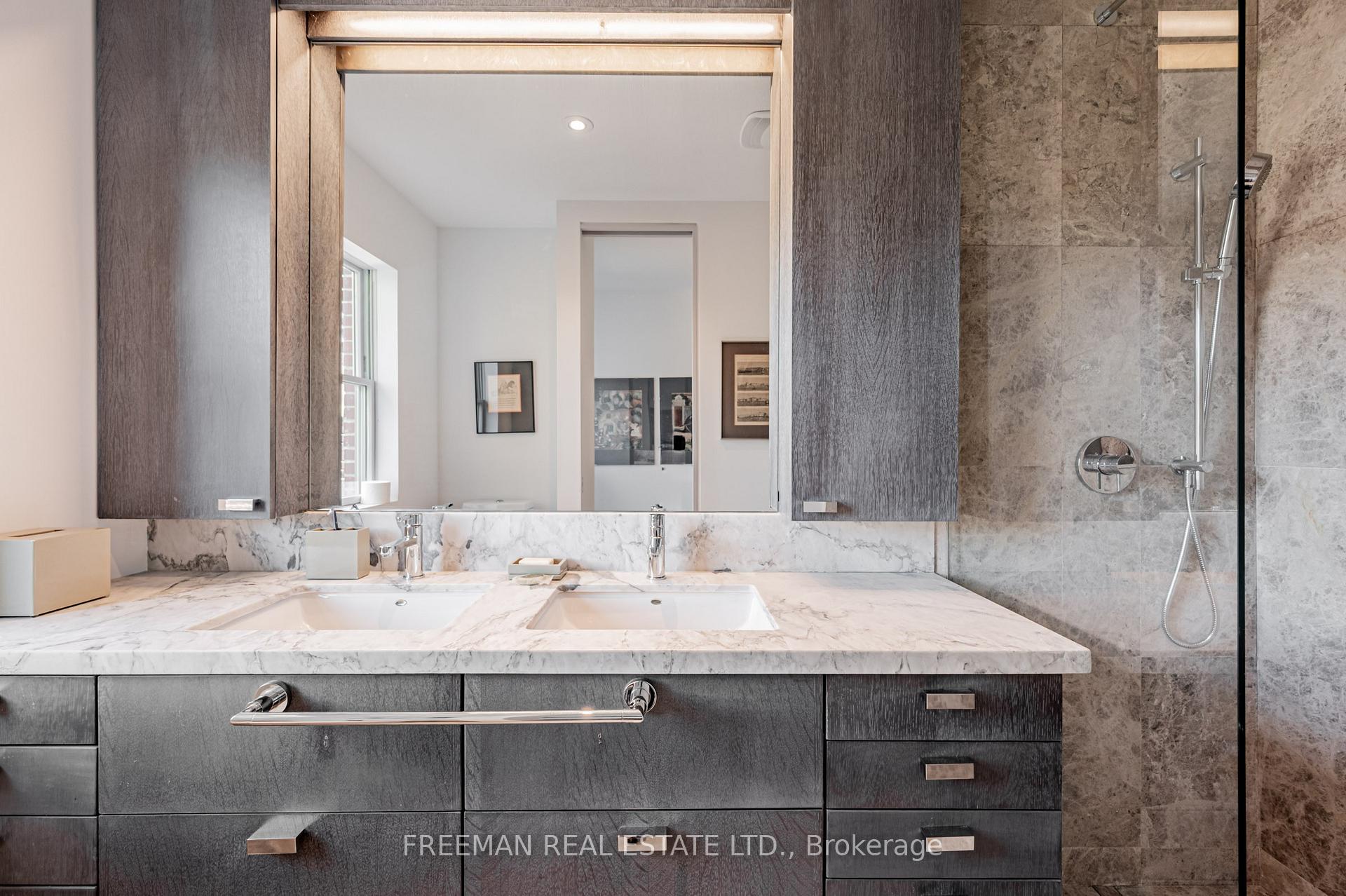 Photo 35 of Unit Upper, 21 Howland Avenue, Toronto, The Annex — HOMEH