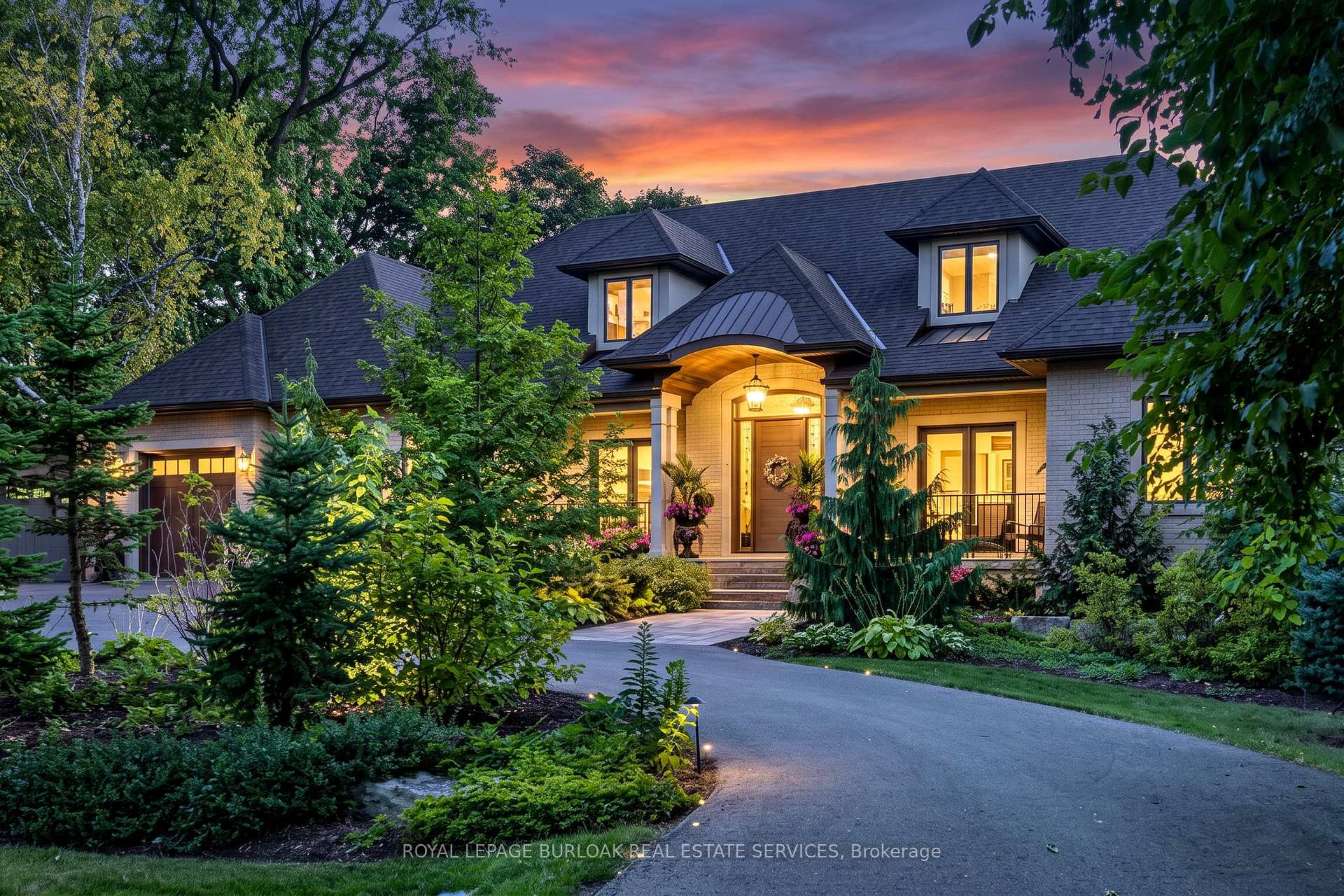 Photo 1 of 368 Fourth Line, Oakville, West — HOMEH
