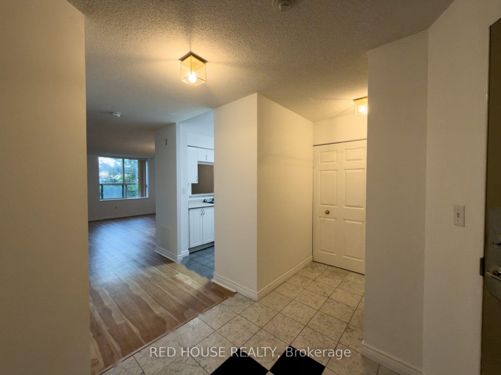 Photo 4 of Unit 208, 2200 John Street, Markham, German Mills — HOMEH