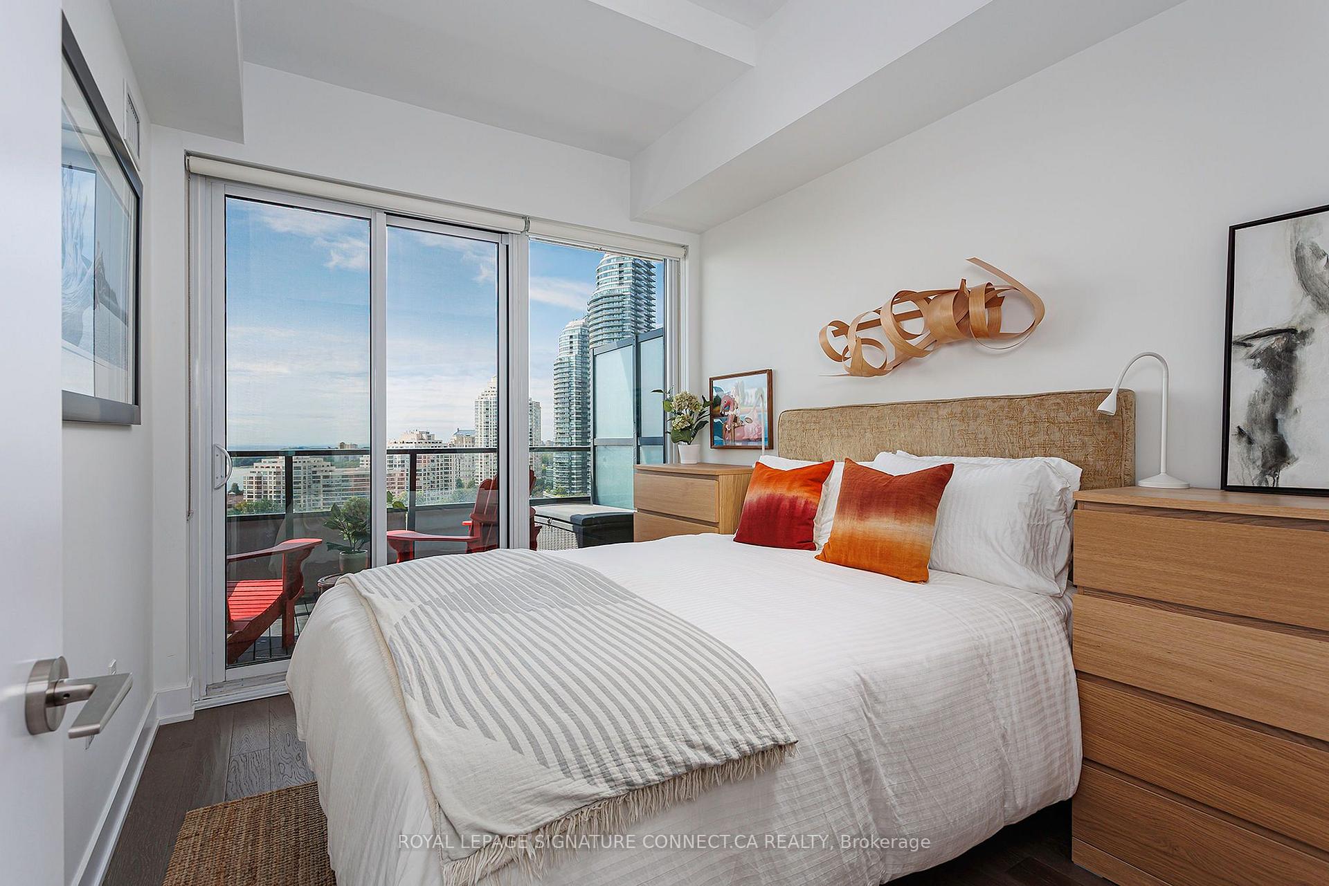 Photo 15 of Unit 1319, 30 Shore Breeze Drive, Etobicoke, Mimico — HOMEH