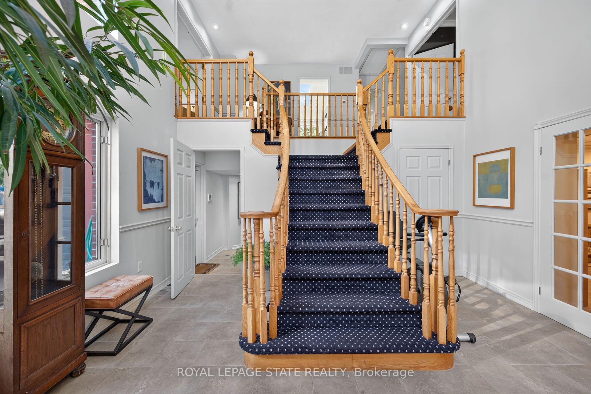 Photo 3 of 311 Golf Links Road, Hamilton, Ancaster — HOMEH