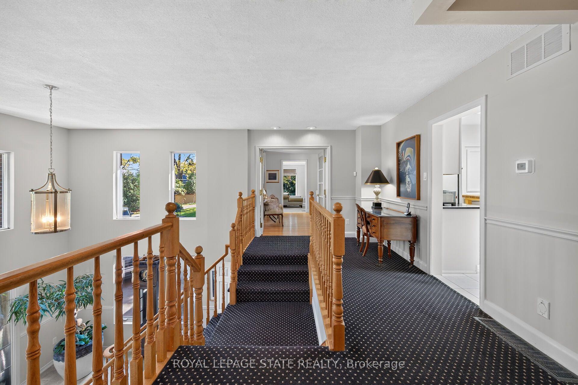 Photo 6 of 311 Golf Links Road, Hamilton, Ancaster — HOMEH
