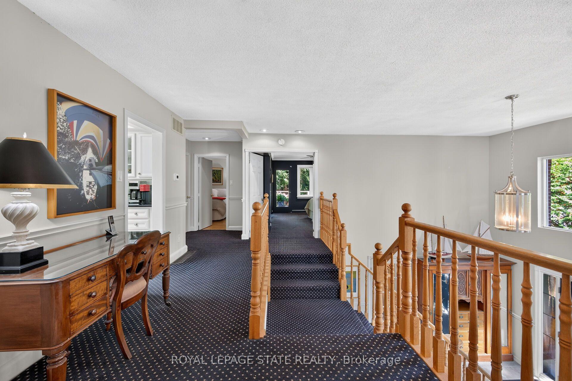 Photo 5 of 311 Golf Links Road, Hamilton, Ancaster — HOMEH