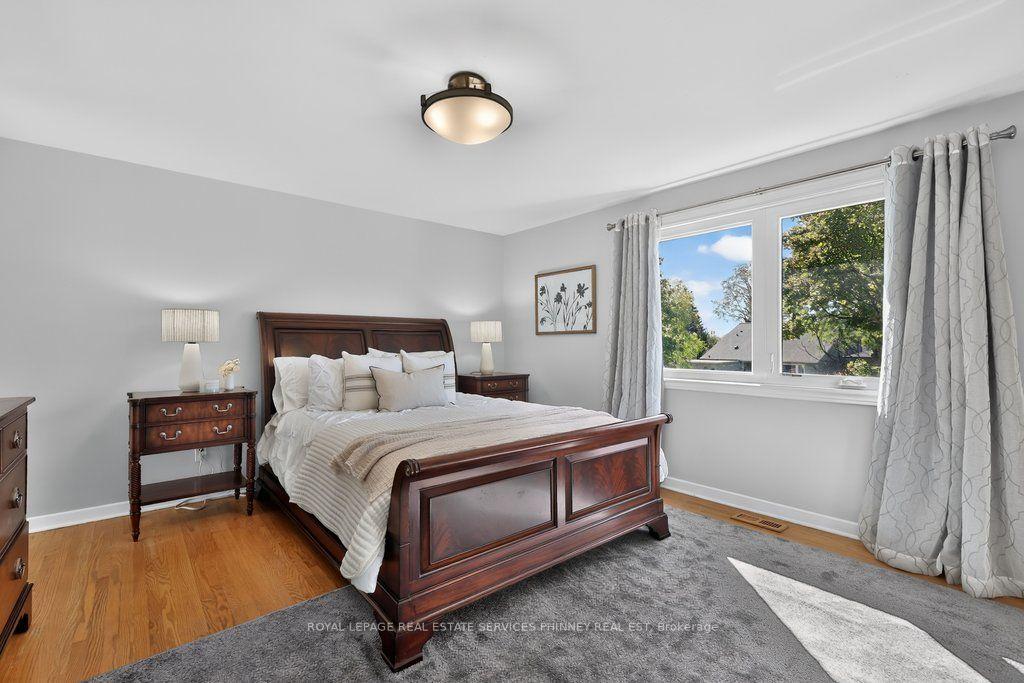 Photo 20 of 838 Saddle Crescent, Mississauga, Applewood — HOMEH