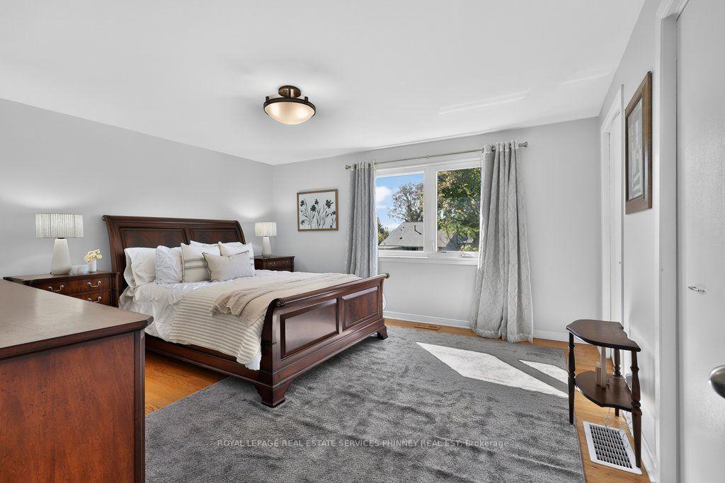 Photo 21 of 838 Saddle Crescent, Mississauga, Applewood — HOMEH