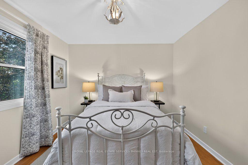 Photo 27 of 838 Saddle Crescent, Mississauga, Applewood — HOMEH