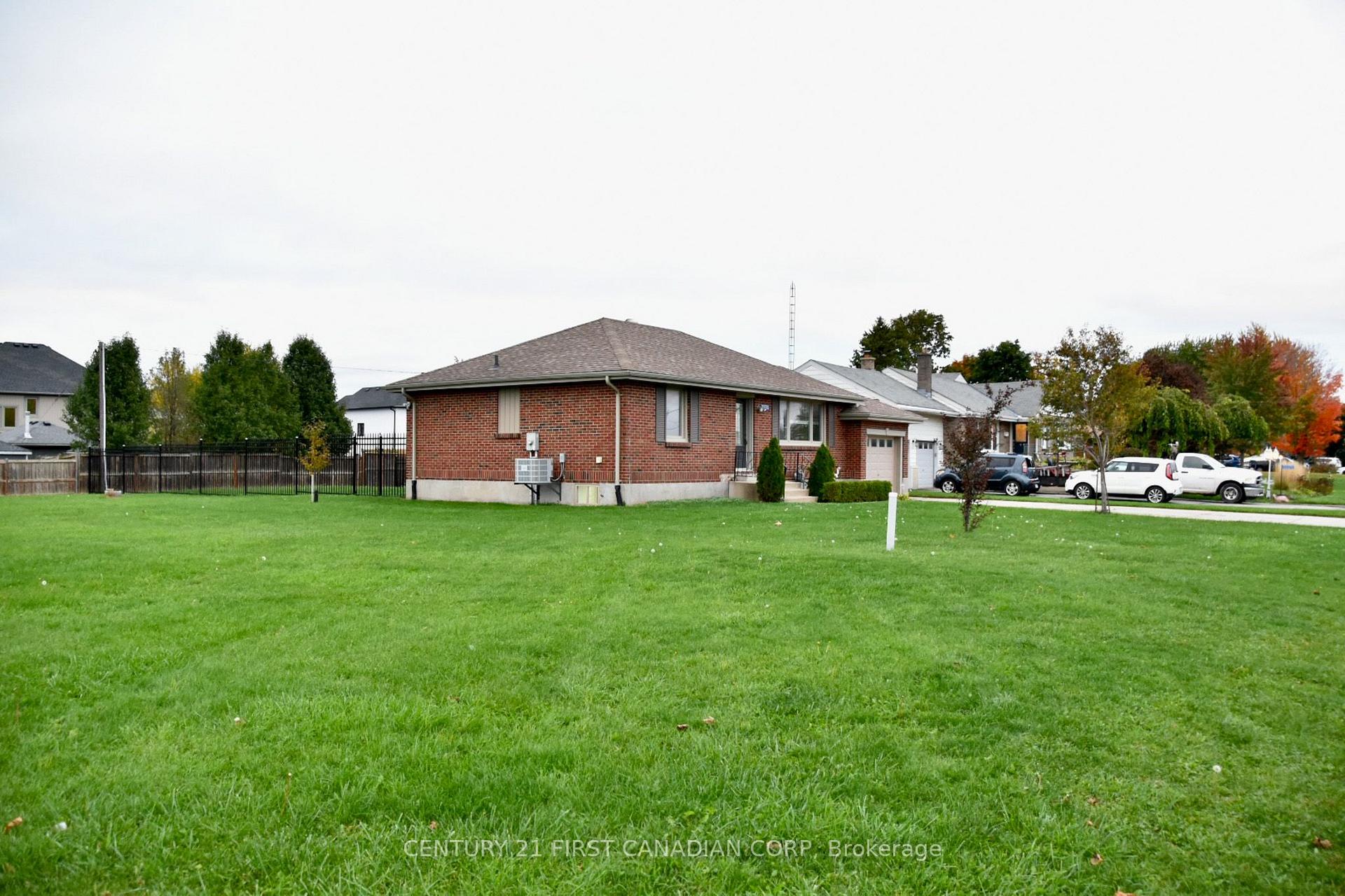 Photo 6 of 33374 Richmond Street, Lucan Biddulph, Lucan — HOMEH