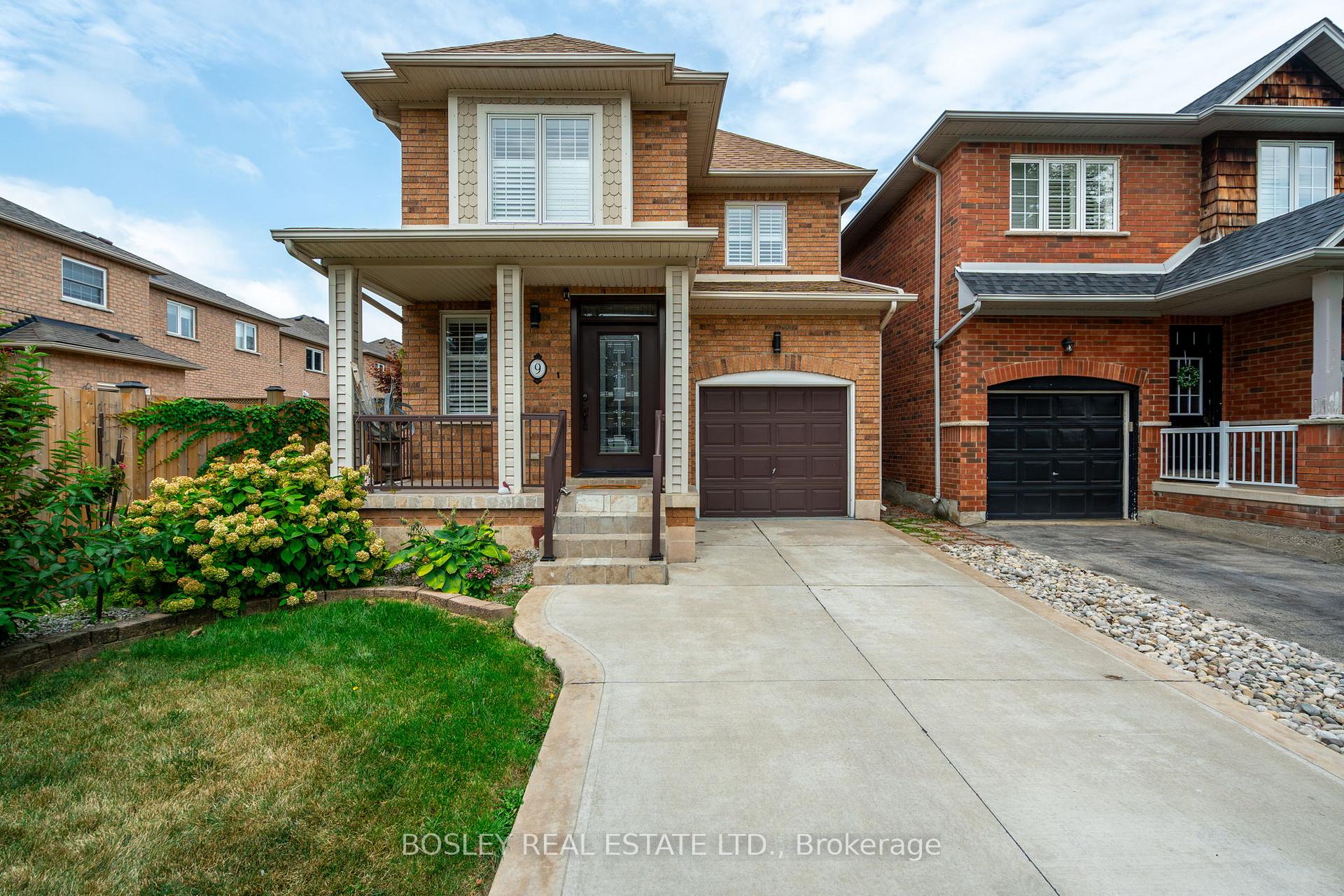 Photo 1 of 9 Dewsbury Way, Hamilton, Winona Park — HOMEH
