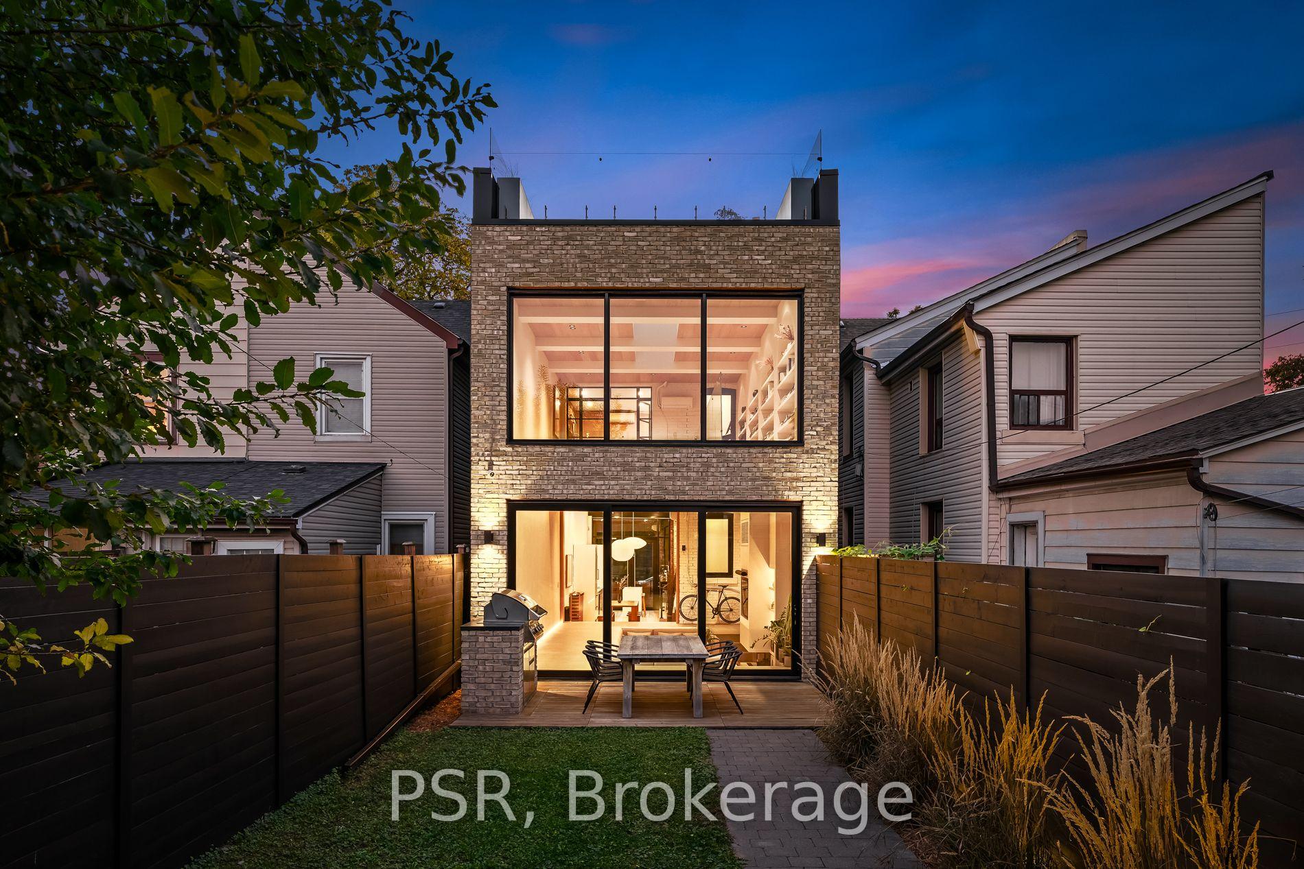 Photo 3 of 53 Palmerston Avenue, Toronto, Trinity-Bellwoods — HOMEH