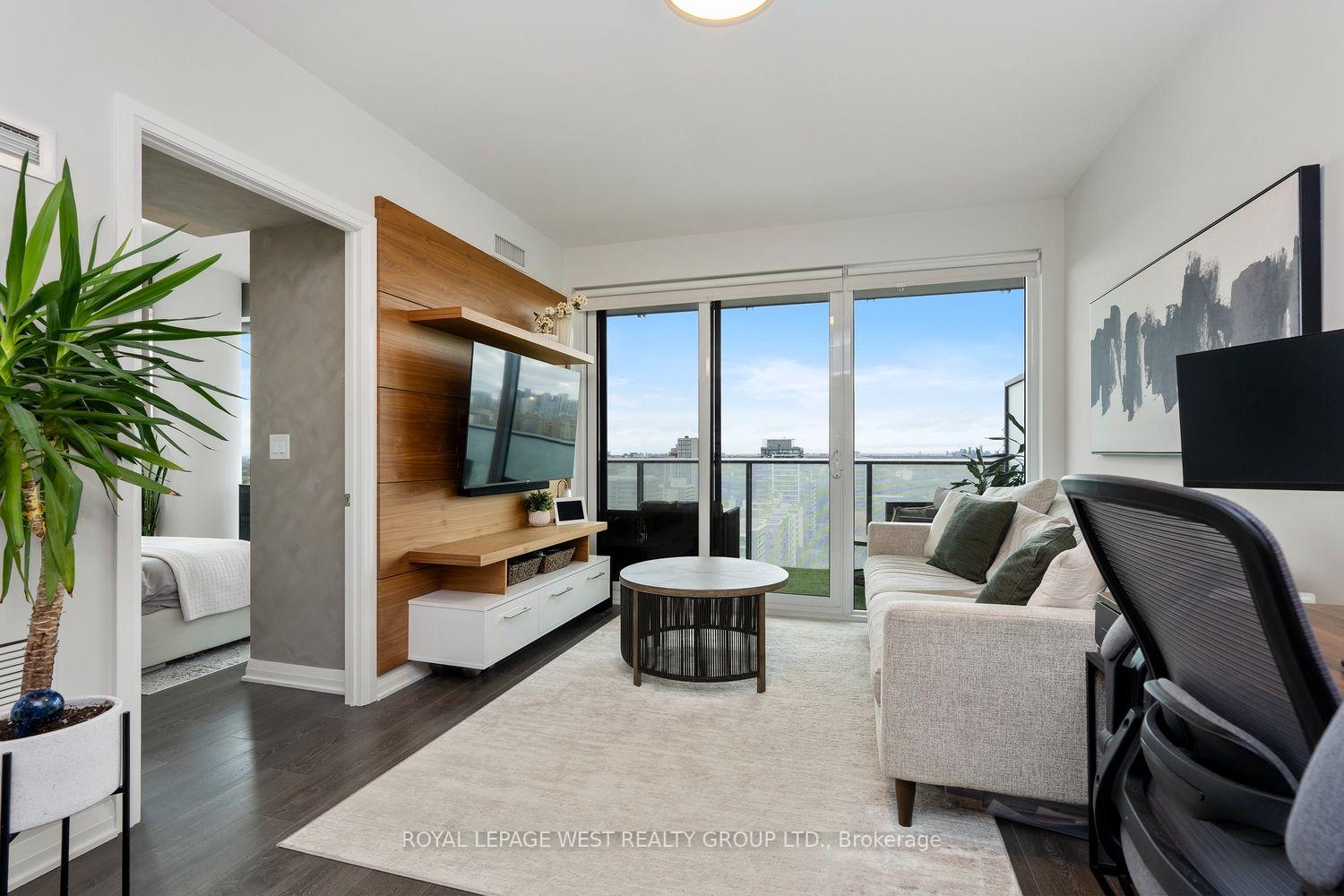 Photo 9 of Unit 2304, 99 Foxbar Road, Toronto, Yonge-St. Clair — HOMEH
