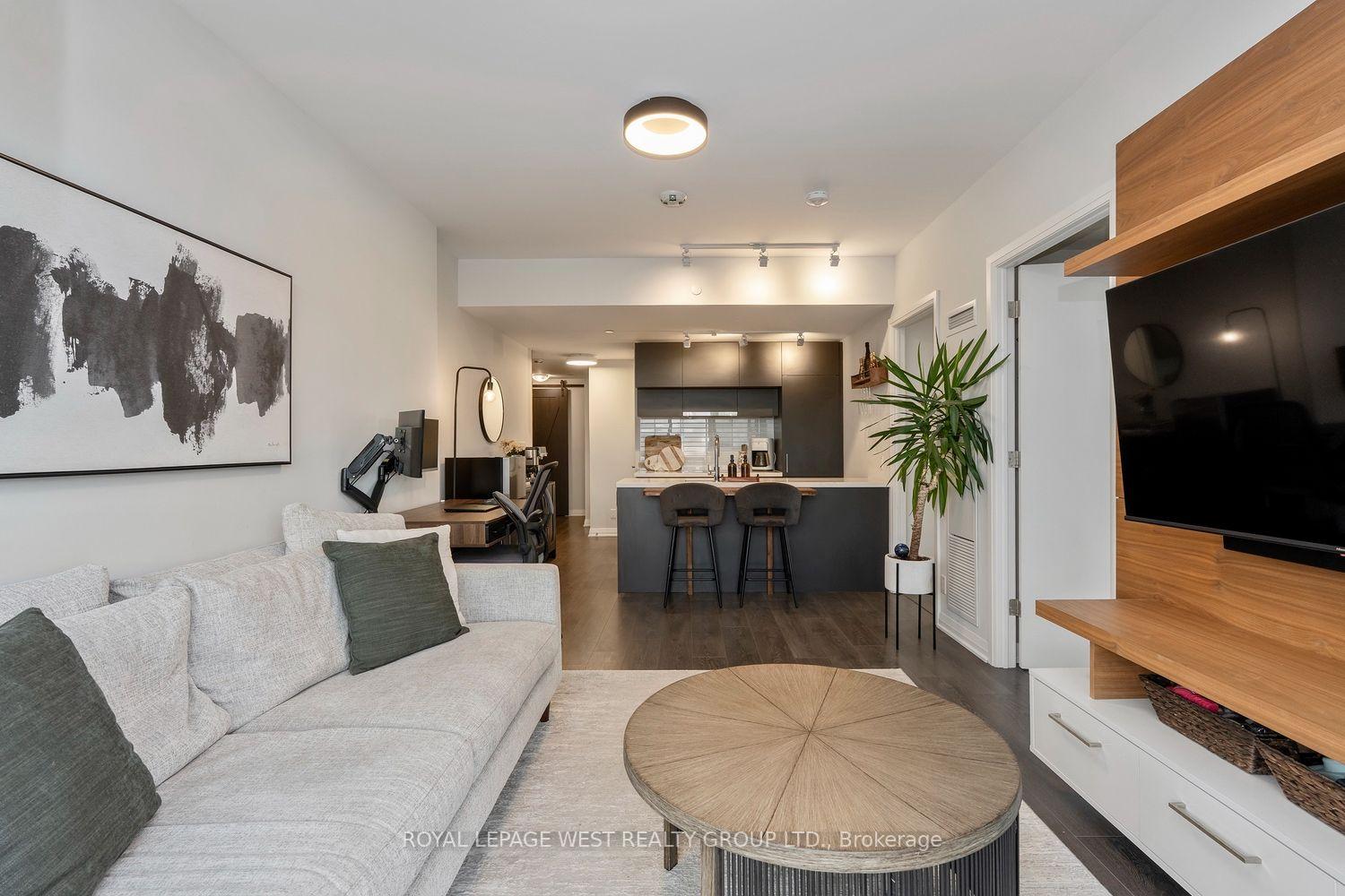 Photo 12 of Unit 2304, 99 Foxbar Road, Toronto, Yonge-St. Clair — HOMEH