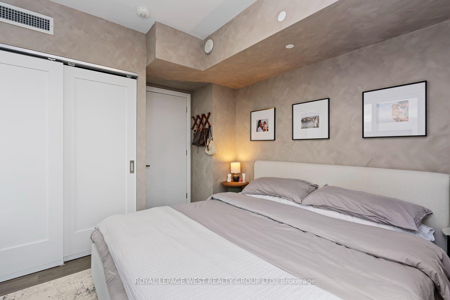 Photo 17 of Unit 2304, 99 Foxbar Road, Toronto, Yonge-St. Clair — HOMEH