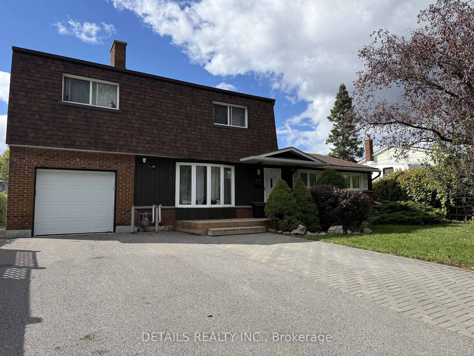Photo 2 of 55 Saginaw Crescent, Ottawa, Borden Farm/Stewart Farm/Carleton Heights/Parkwood Hills — HOMEH