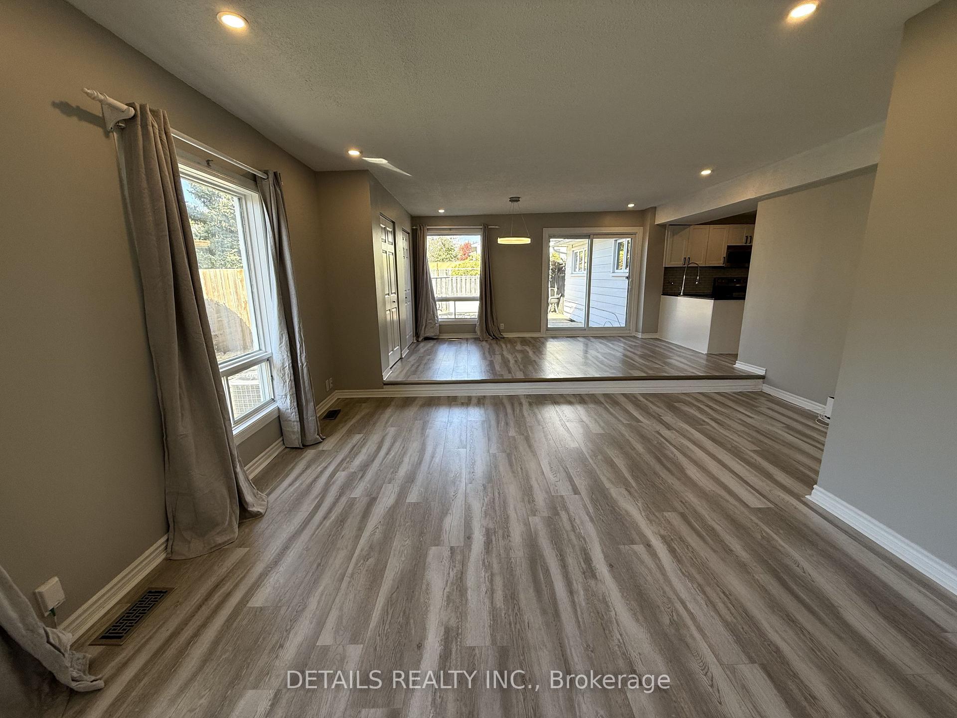 Photo 16 of 55 Saginaw Crescent, Ottawa, Borden Farm/Stewart Farm/Carleton Heights/Parkwood Hills — HOMEH