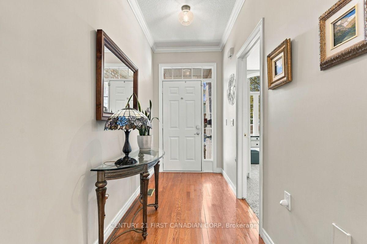 Photo 5 of Unit 3, 665 Commissioners Road W, London, South C — HOMEH