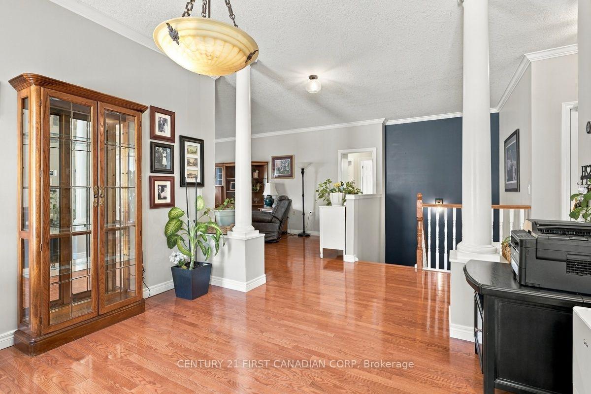 Photo 12 of Unit 3, 665 Commissioners Road W, London, South C — HOMEH
