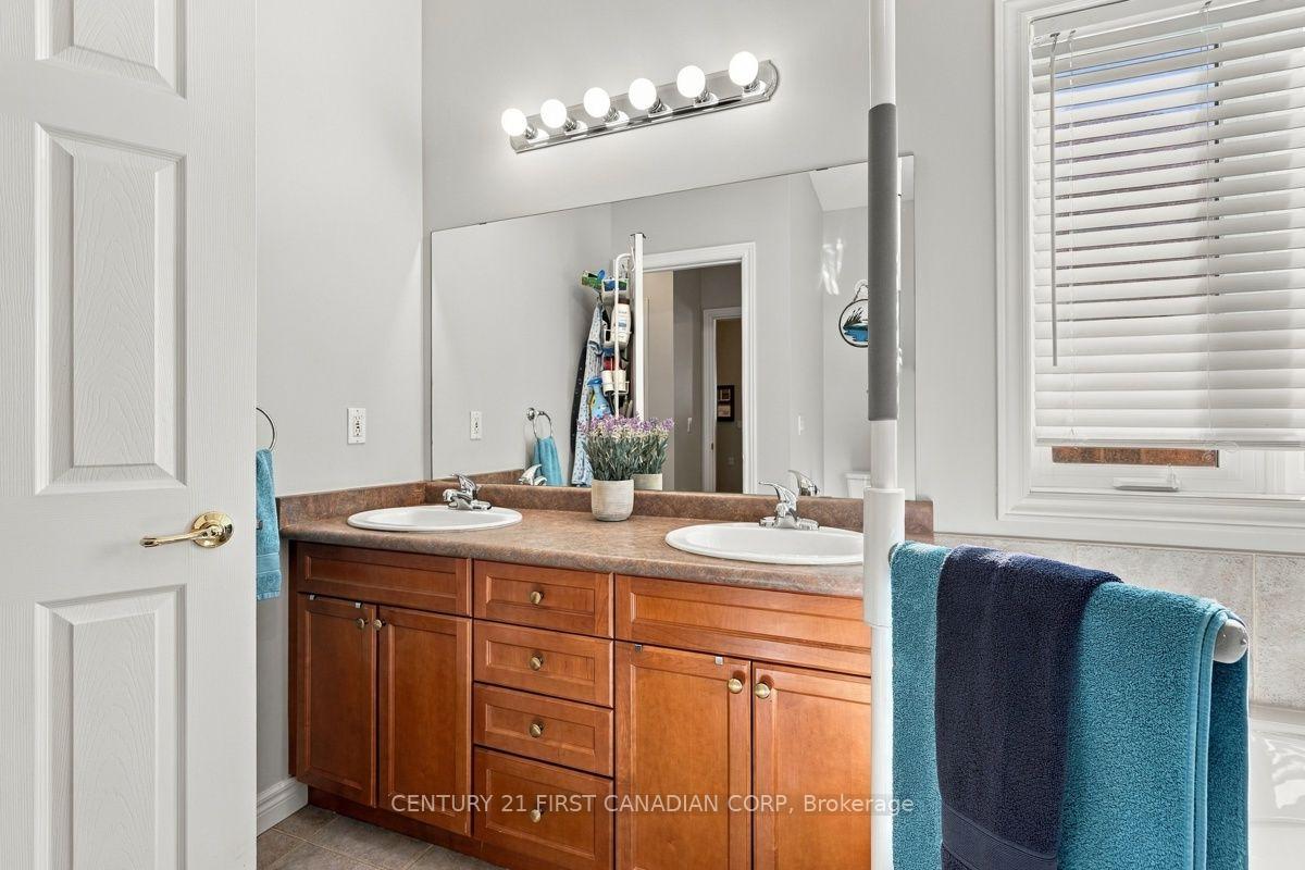 Photo 29 of Unit 3, 665 Commissioners Road W, London, South C — HOMEH