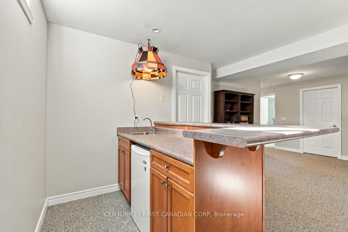 Photo 34 of Unit 3, 665 Commissioners Road W, London, South C — HOMEH