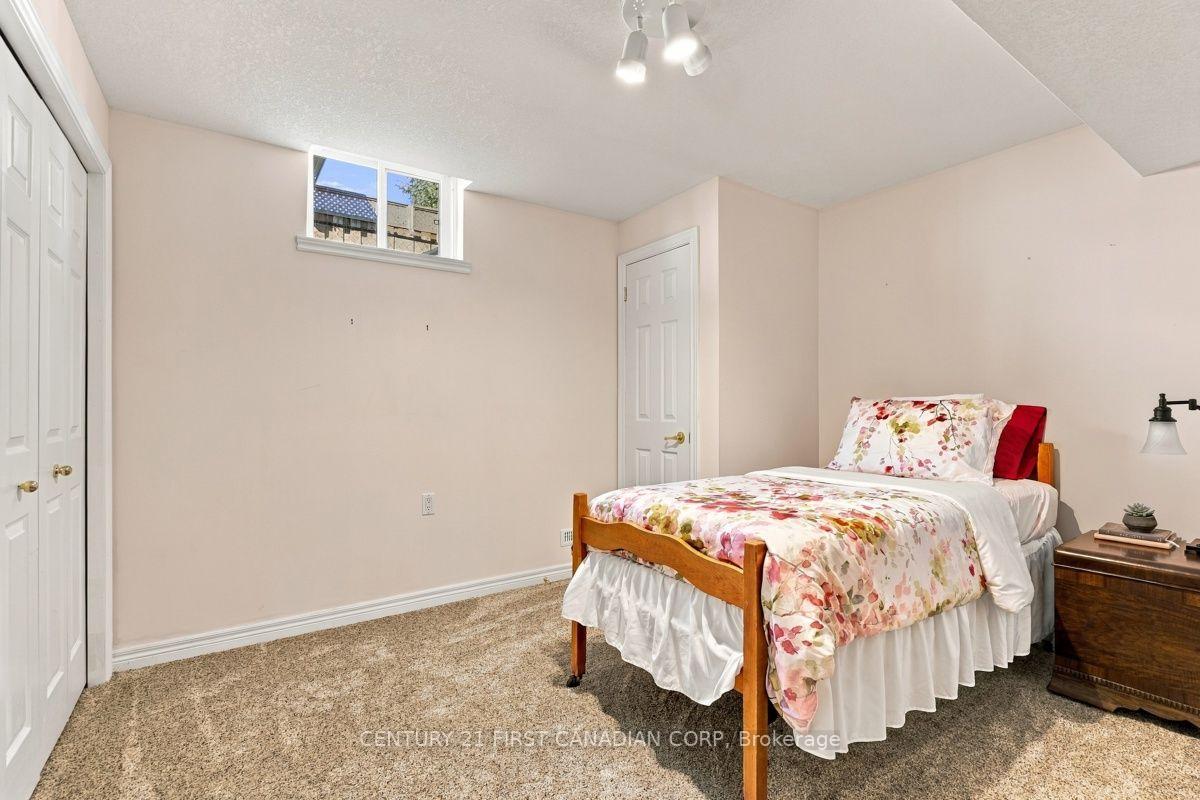 Photo 35 of Unit 3, 665 Commissioners Road W, London, South C — HOMEH