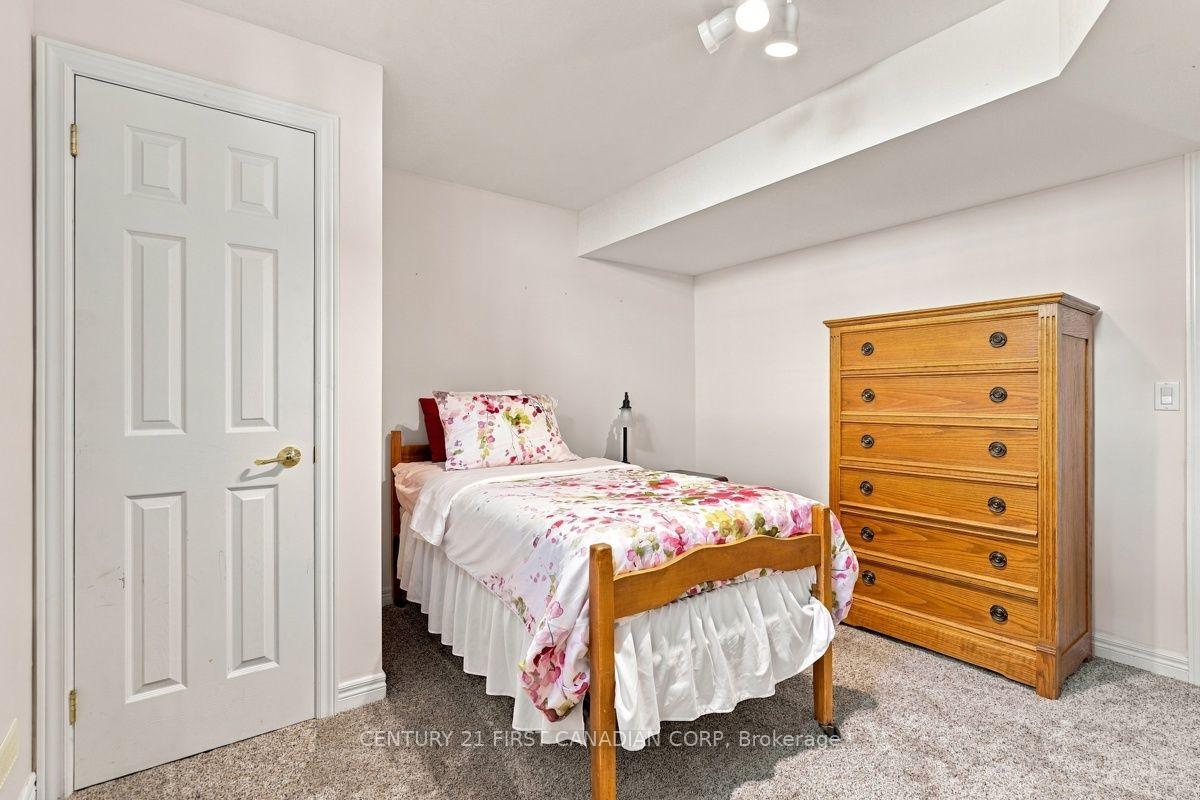 Photo 36 of Unit 3, 665 Commissioners Road W, London, South C — HOMEH