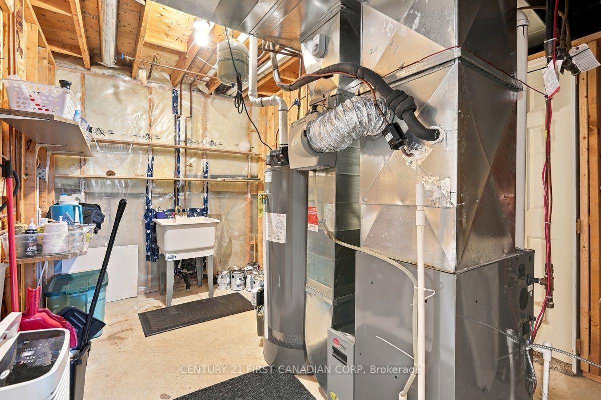 Photo 39 of Unit 3, 665 Commissioners Road W, London, South C — HOMEH
