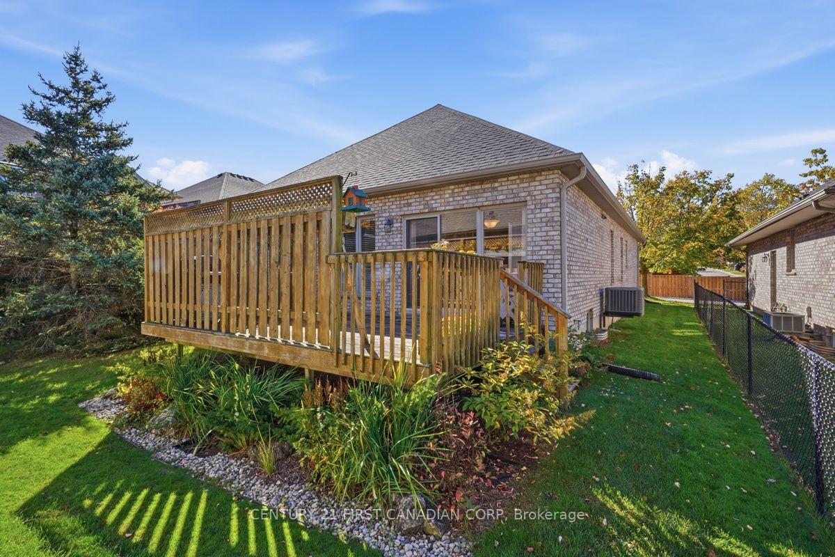 Photo 41 of Unit 3, 665 Commissioners Road W, London, South C — HOMEH