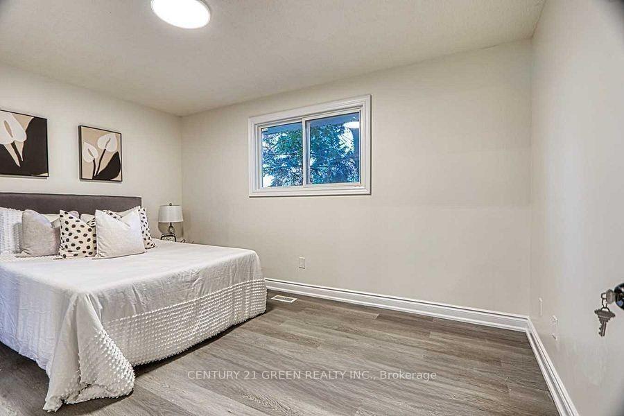 Photo 16 of 164 Gardiner Drive, Hamilton, Gilkson — HOMEH