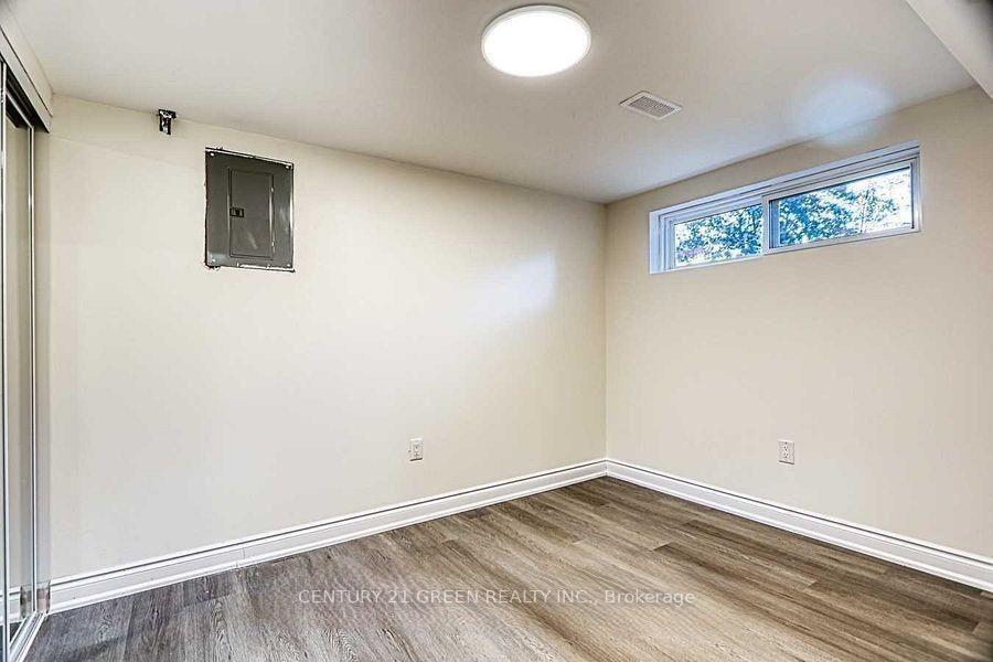 Photo 32 of 164 Gardiner Drive, Hamilton, Gilkson — HOMEH