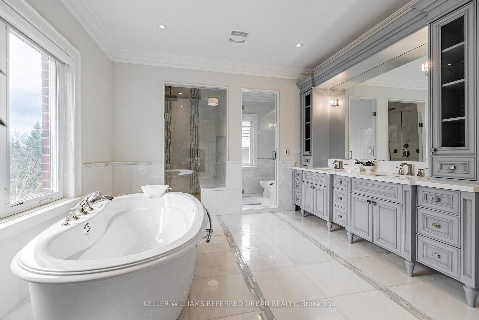 Photo 32 of 60 Hawksbury Drive, North York, Bayview Village — HOMEH
