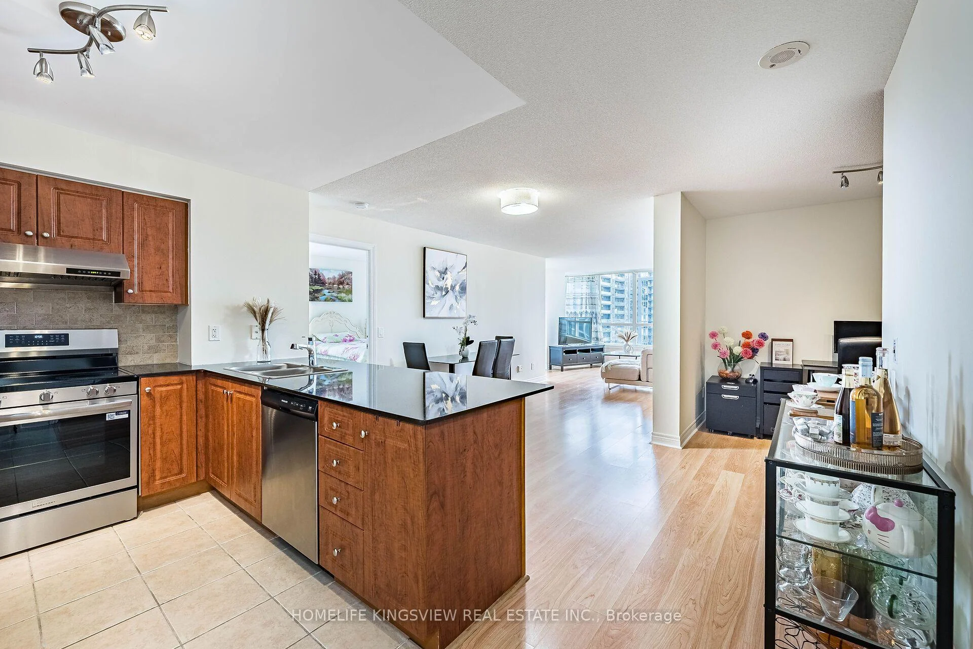 Photo 20 of Unit 1104, 60 Disera Drive, Vaughan, Beverley Glen — HOMEH