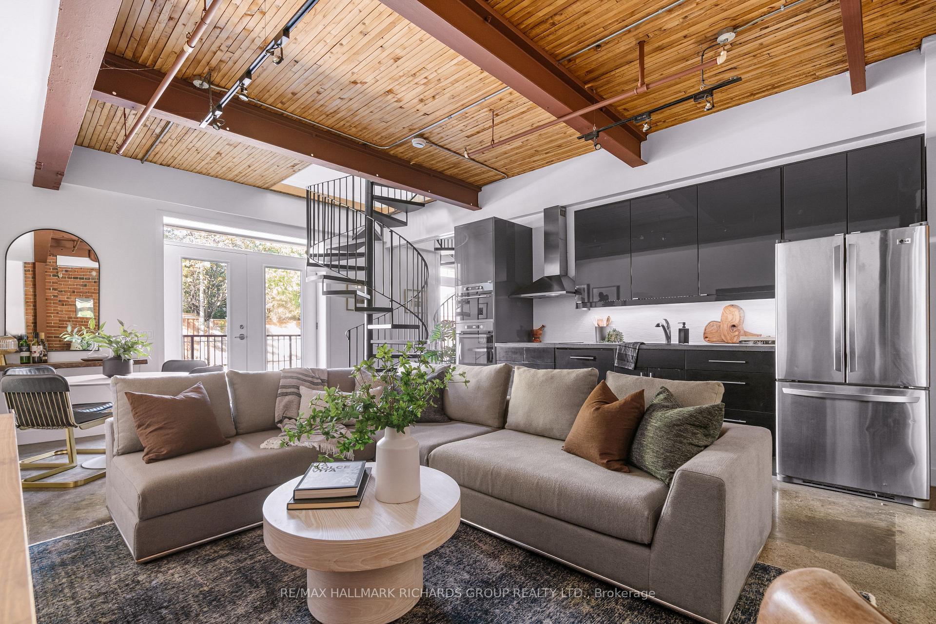 Photo of Unit 118, 326 Carlaw Avenue