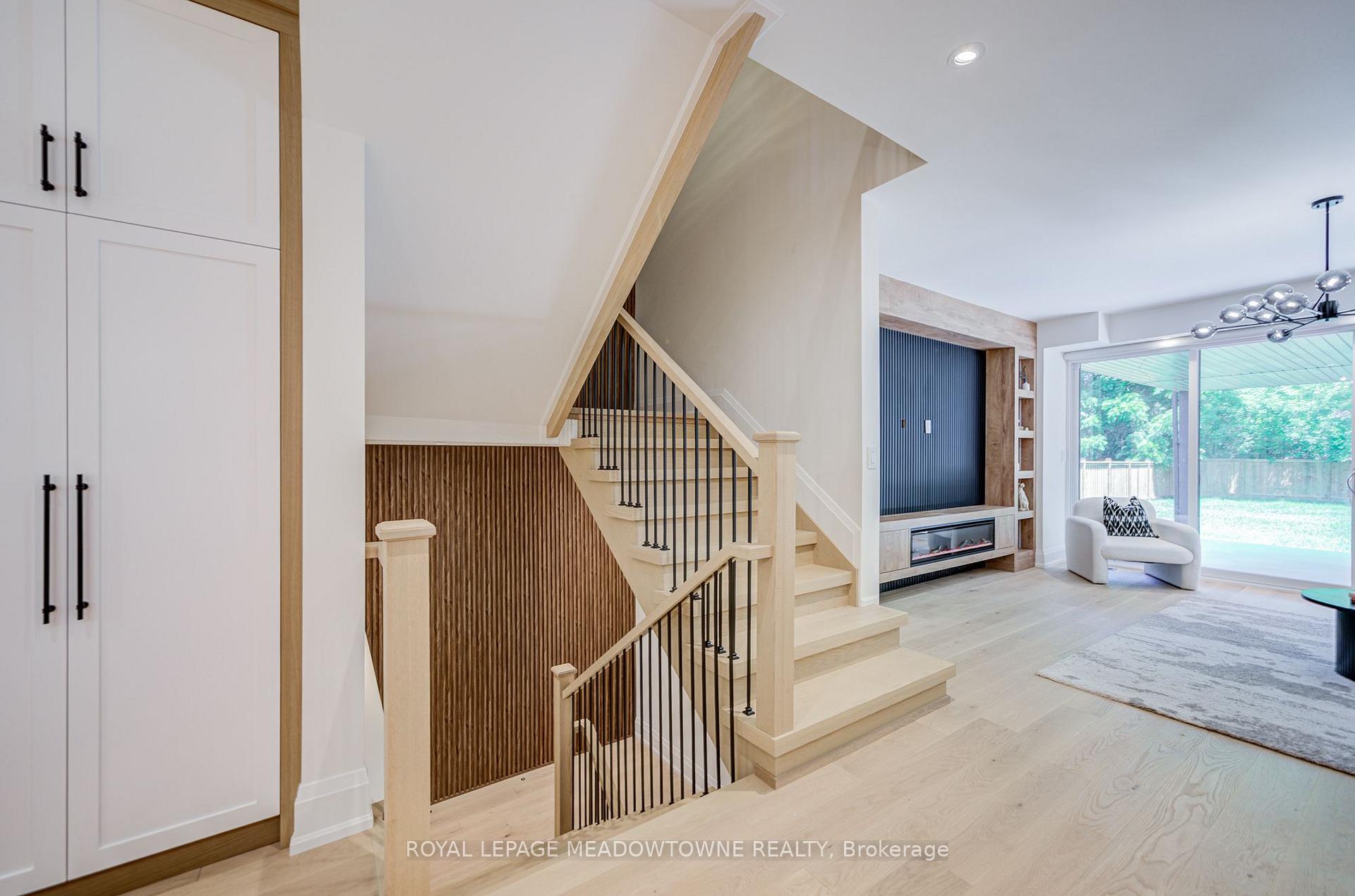 Photo 7 of 975 Filmandale Road, Burlington, LaSalle — HOMEH