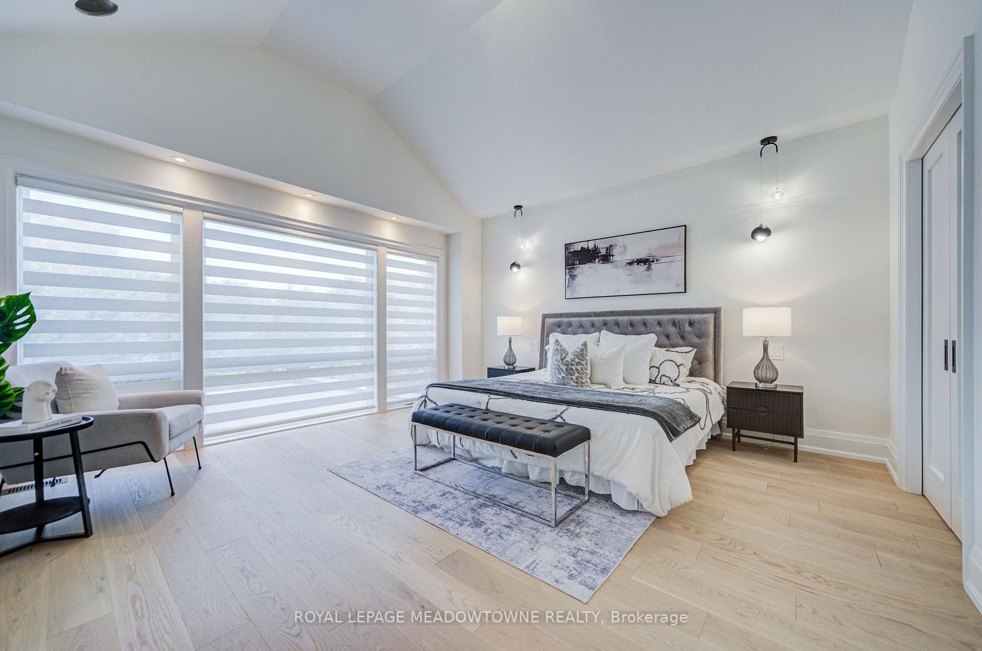 Photo 12 of 975 Filmandale Road, Burlington, LaSalle — HOMEH