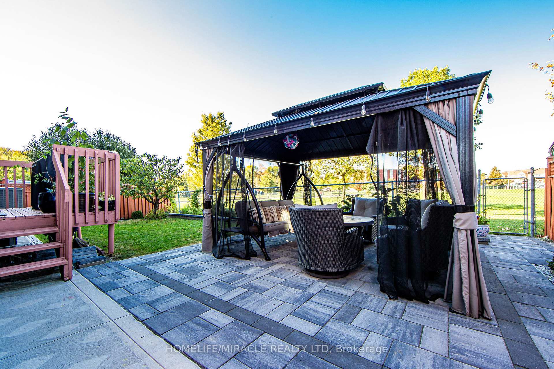 Photo 8 of 89 Woodlot Crescent, Etobicoke, West Humber-Clairville — HOMEH