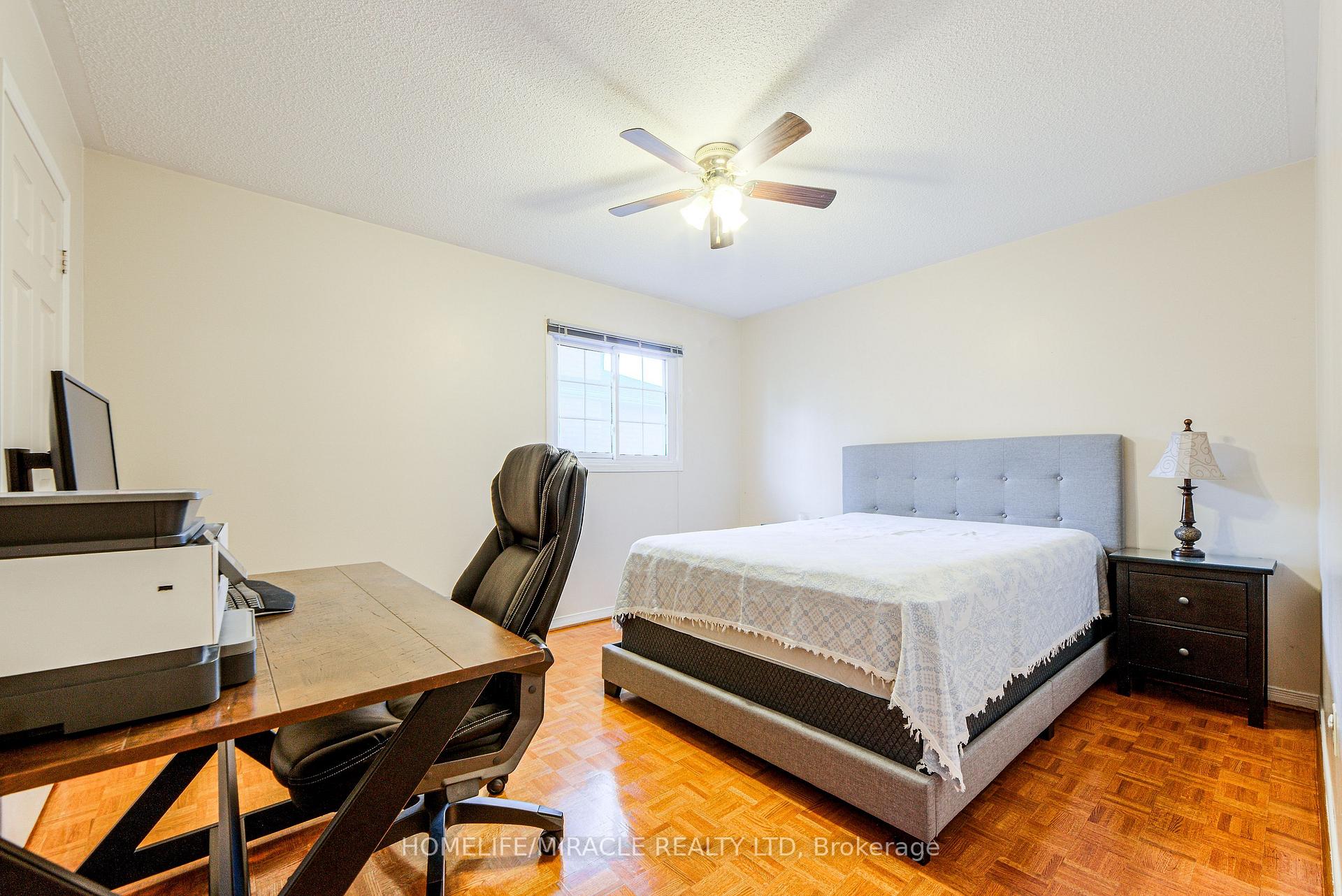Photo 12 of 89 Woodlot Crescent, Etobicoke, West Humber-Clairville — HOMEH