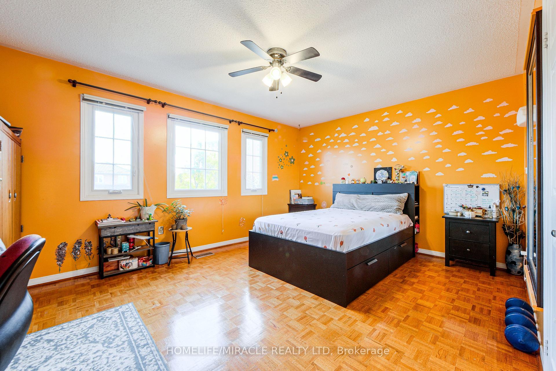 Photo 13 of 89 Woodlot Crescent, Etobicoke, West Humber-Clairville — HOMEH
