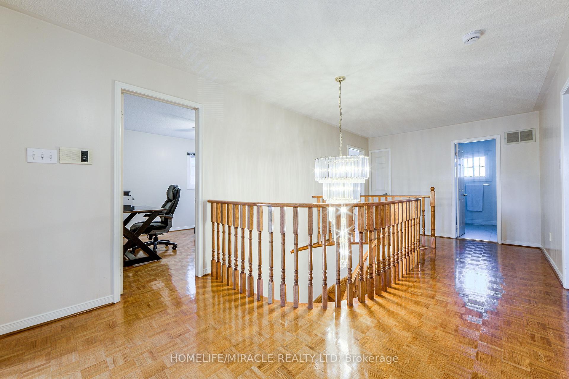 Photo 14 of 89 Woodlot Crescent, Etobicoke, West Humber-Clairville — HOMEH
