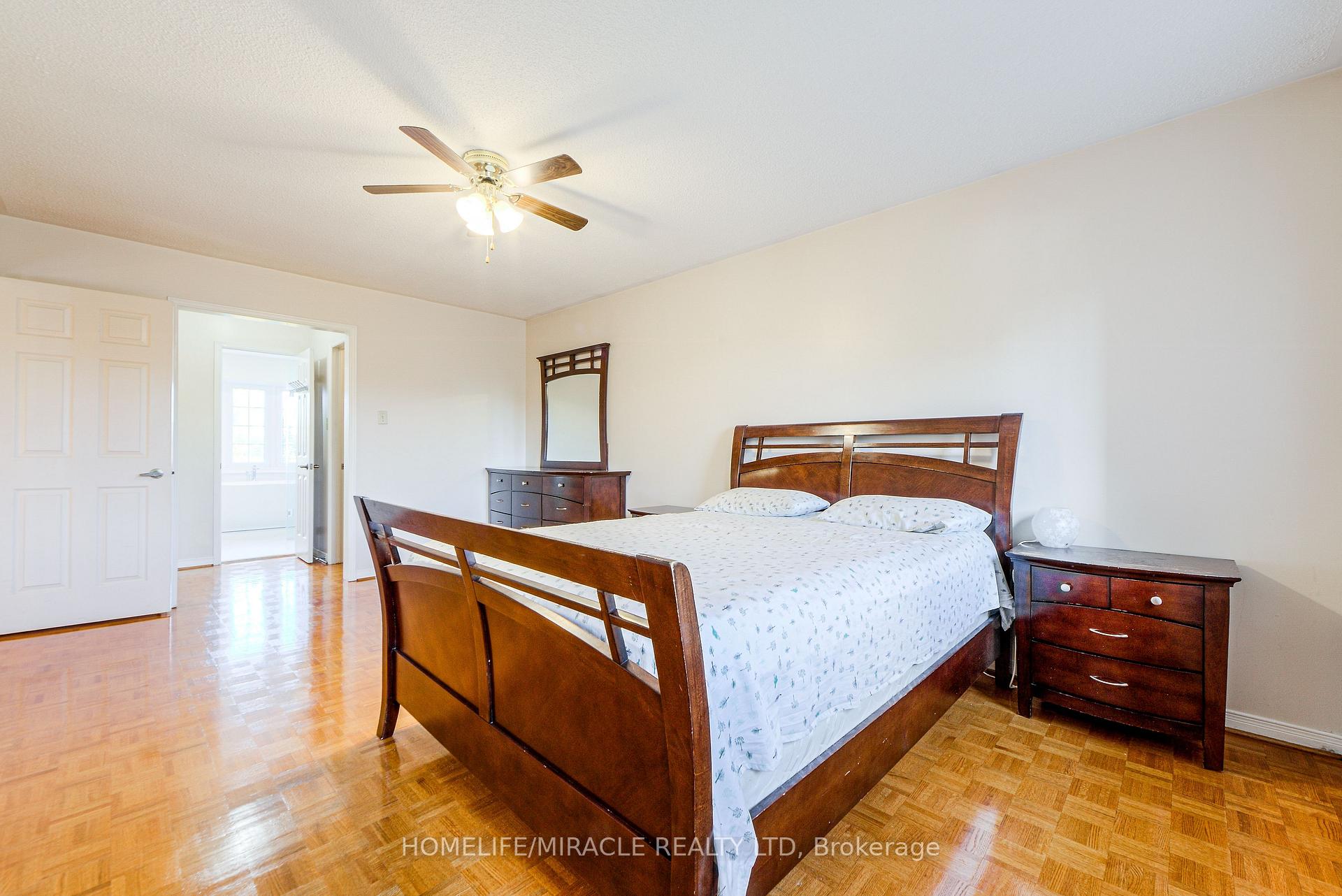 Photo 22 of 89 Woodlot Crescent, Etobicoke, West Humber-Clairville — HOMEH