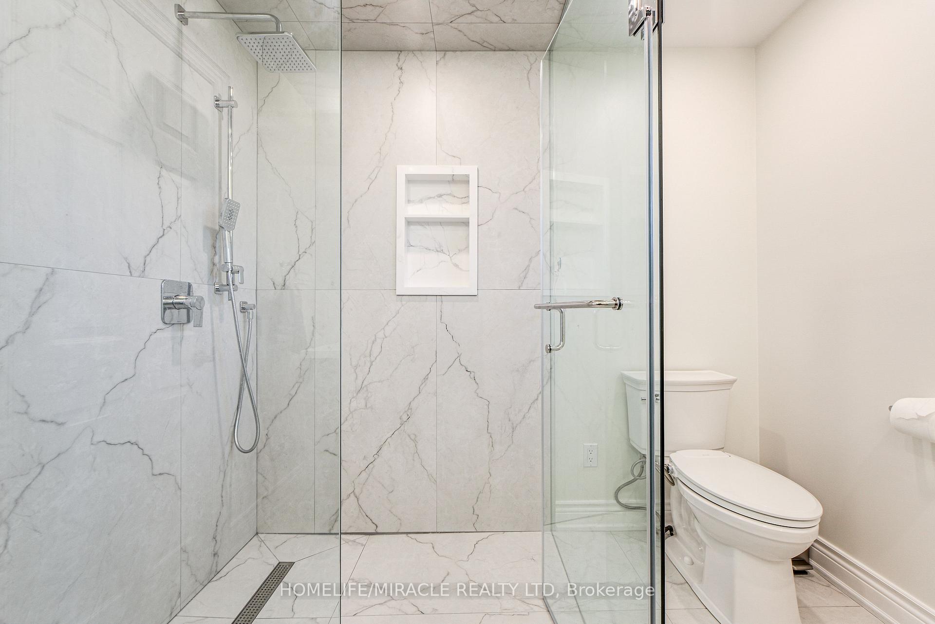 Photo 25 of 89 Woodlot Crescent, Etobicoke, West Humber-Clairville — HOMEH