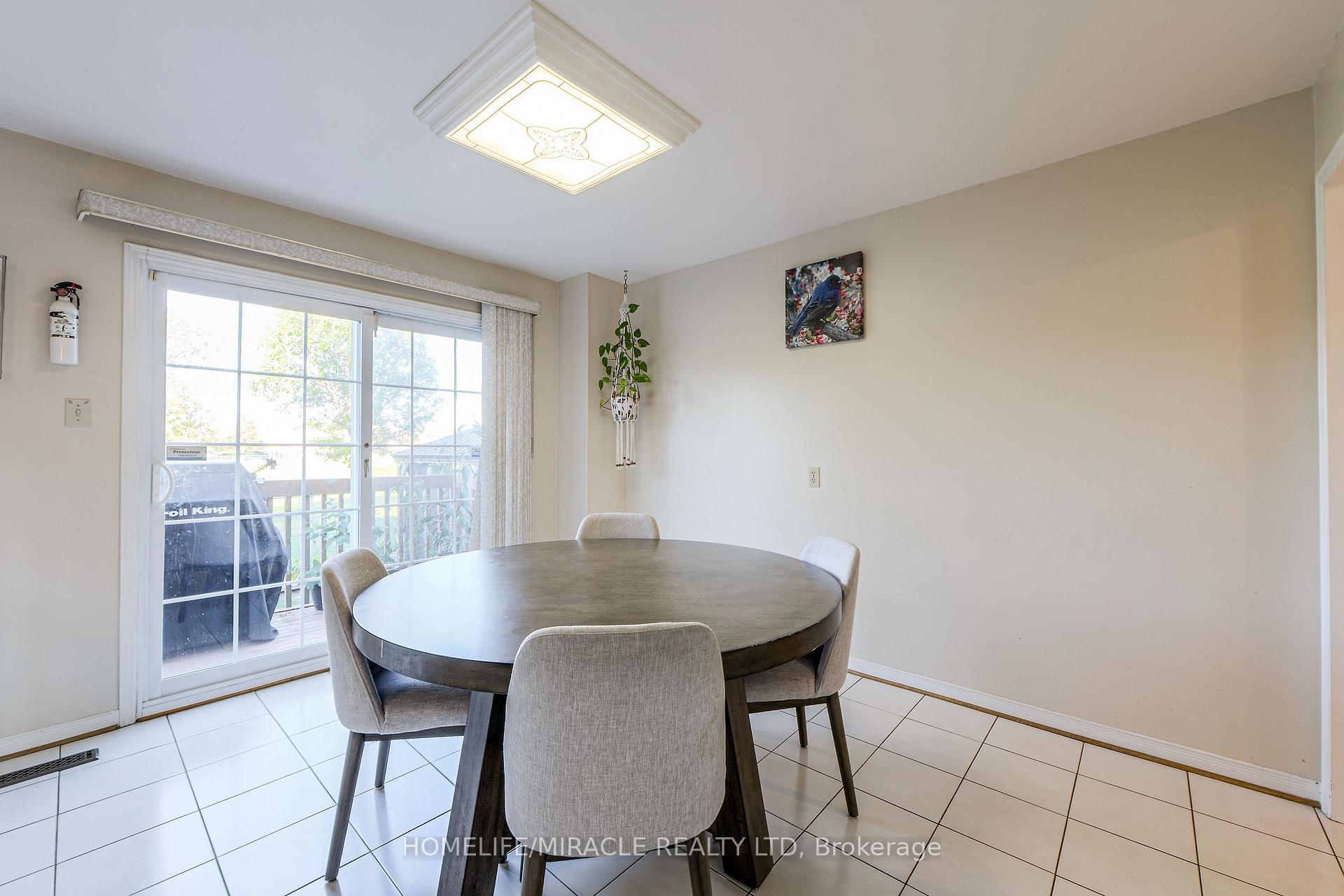 Photo 35 of 89 Woodlot Crescent, Etobicoke, West Humber-Clairville — HOMEH