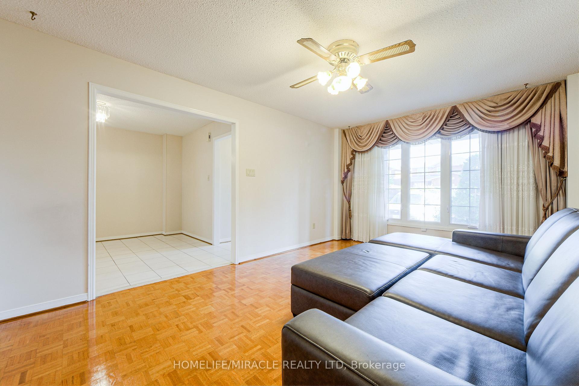 Photo 41 of 89 Woodlot Crescent, Etobicoke, West Humber-Clairville — HOMEH
