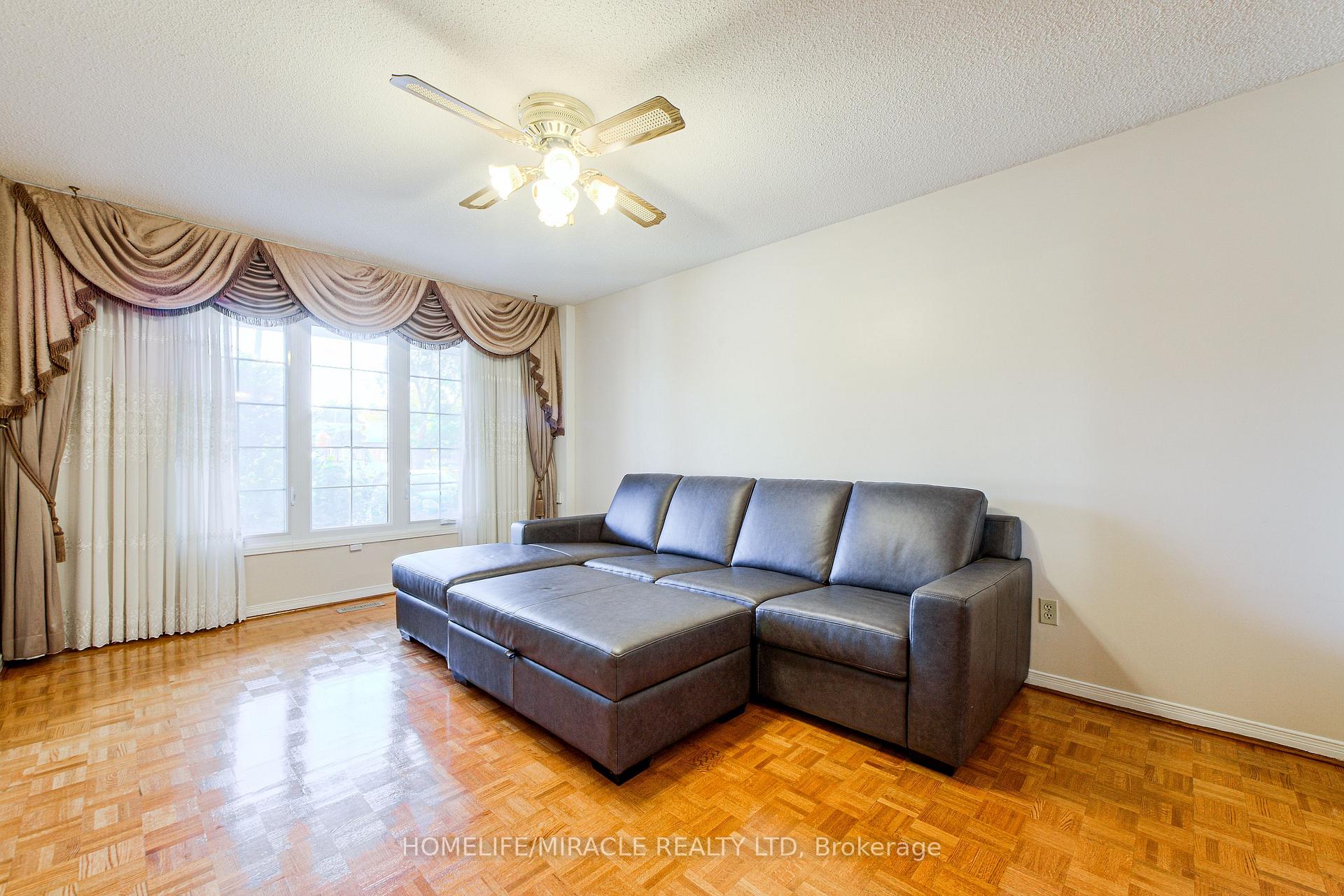 Photo 43 of 89 Woodlot Crescent, Etobicoke, West Humber-Clairville — HOMEH