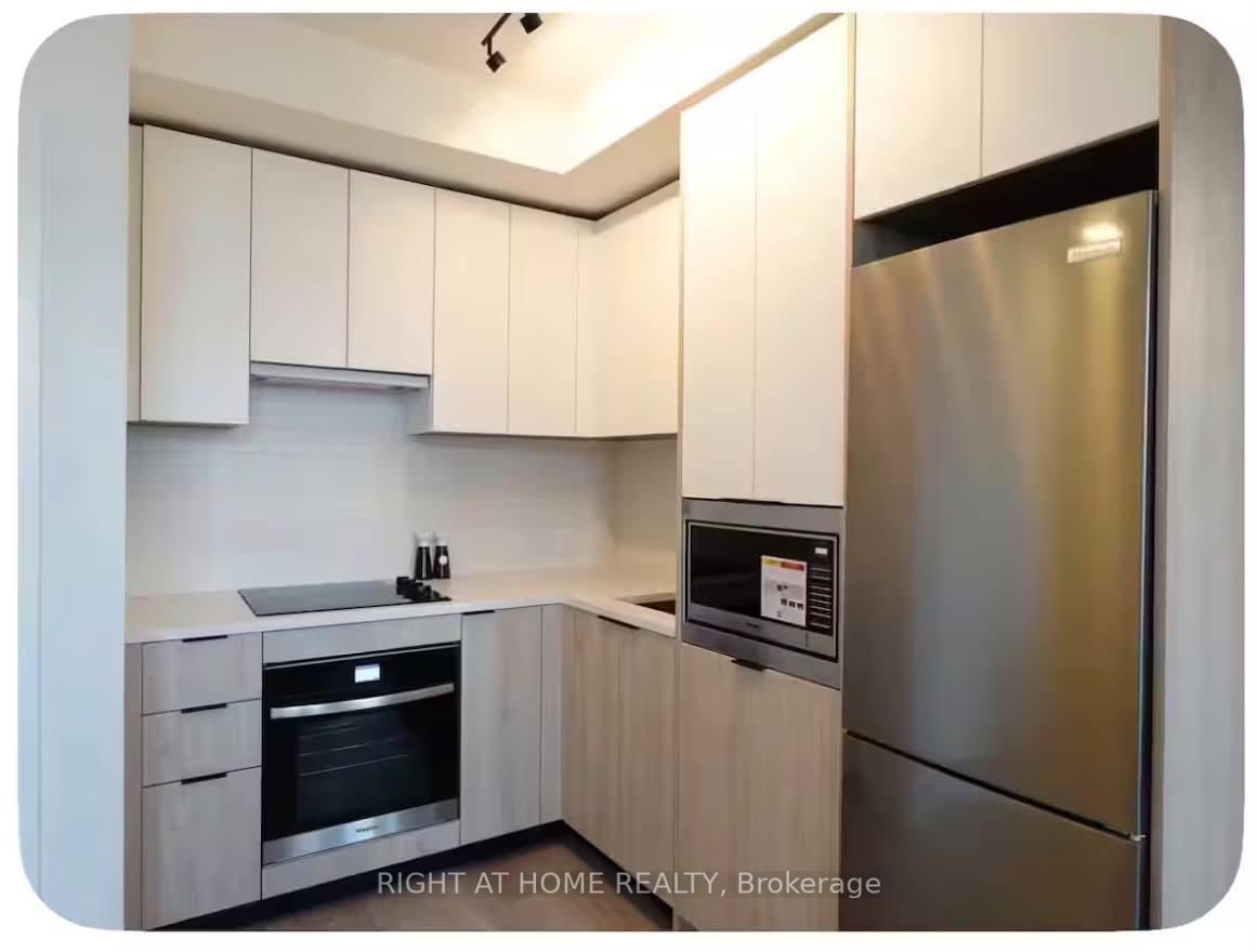 Photo 5 of Unit 1702, 1007 The Queensway, Etobicoke, Islington-City Centre West — HOMEH