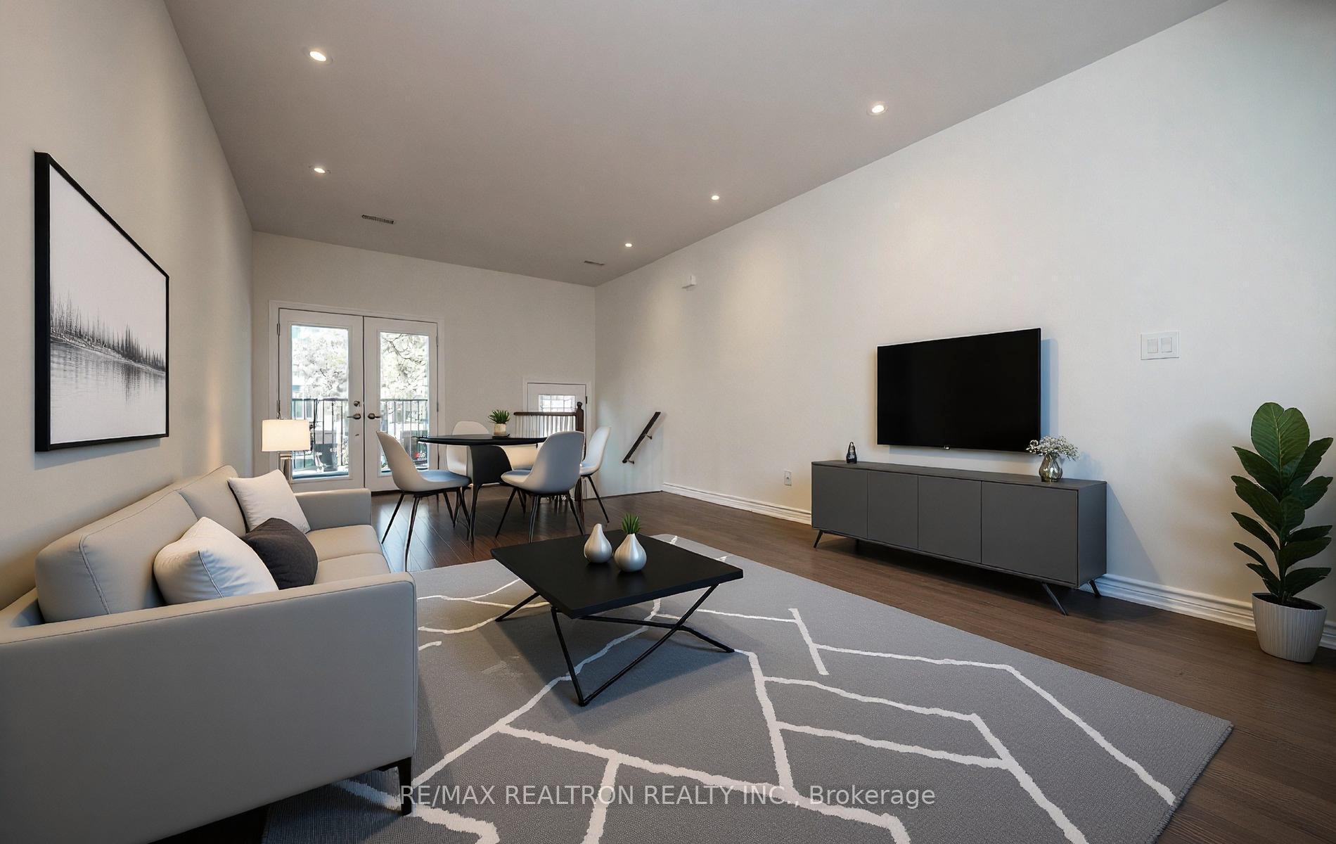 Photo 5 of 222 David Dunlap Circle, North York, Banbury-Don Mills — HOMEH