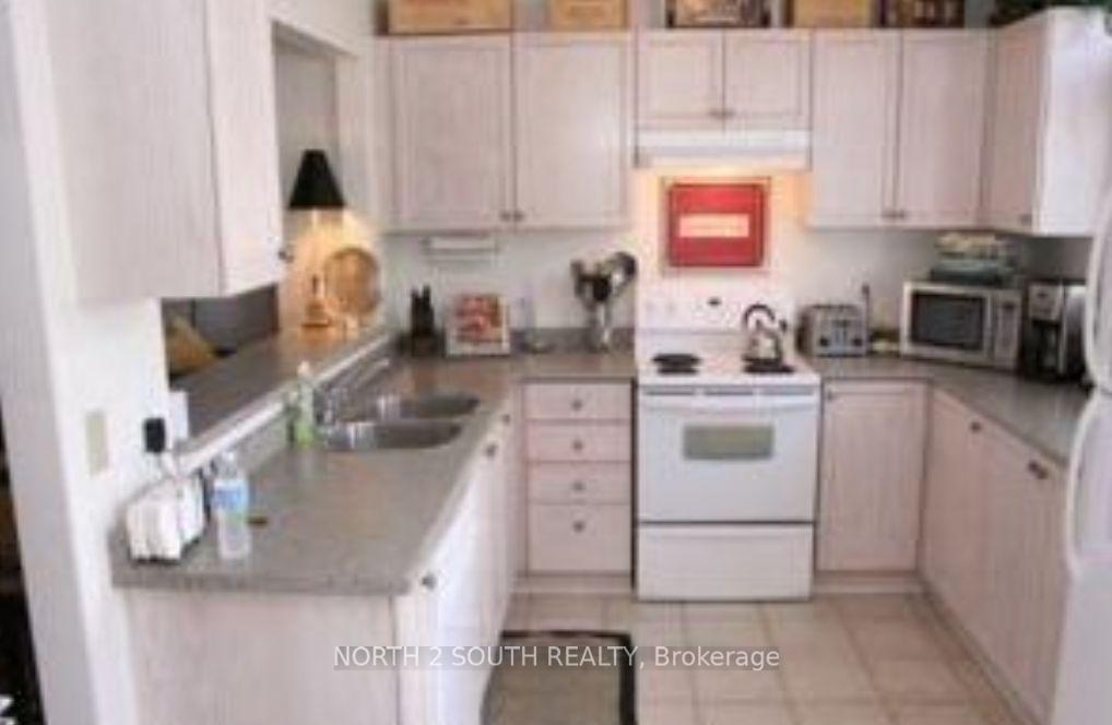 Photo 3 of 80 Burgon Place, Aurora, Aurora Village — HOMEH